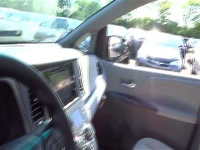 2017 Toyota Sienna LE